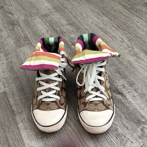 Coach Bonney Women's Tan Sneakers with Striped Interior. Missing insole of one